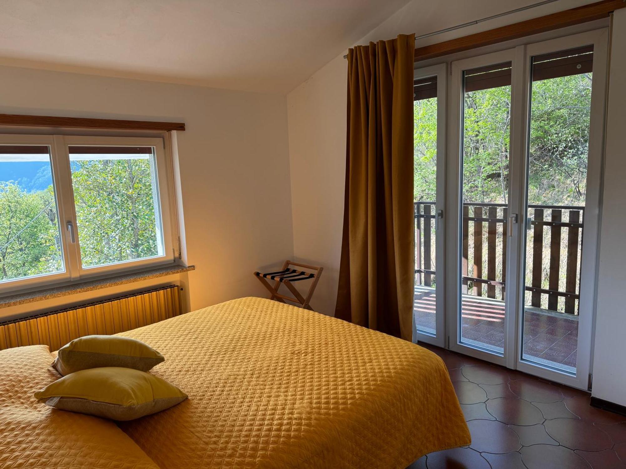 Gold Cave Casa Vacanze Relax Nel Bosco Appartamenti Pessinetto Bagian luar foto