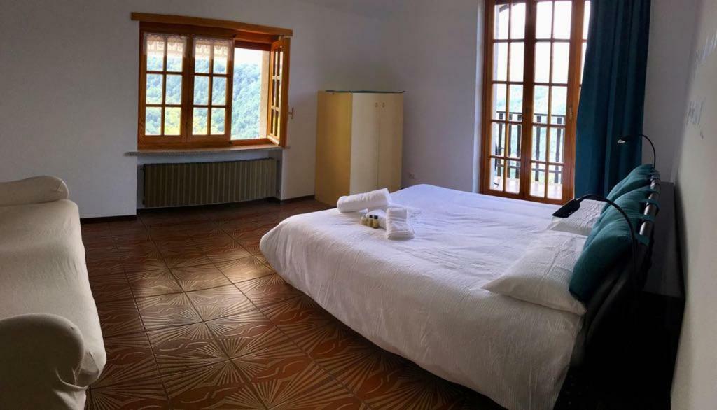 Gold Cave Casa Vacanze Relax Nel Bosco Appartamenti Pessinetto Bagian luar foto