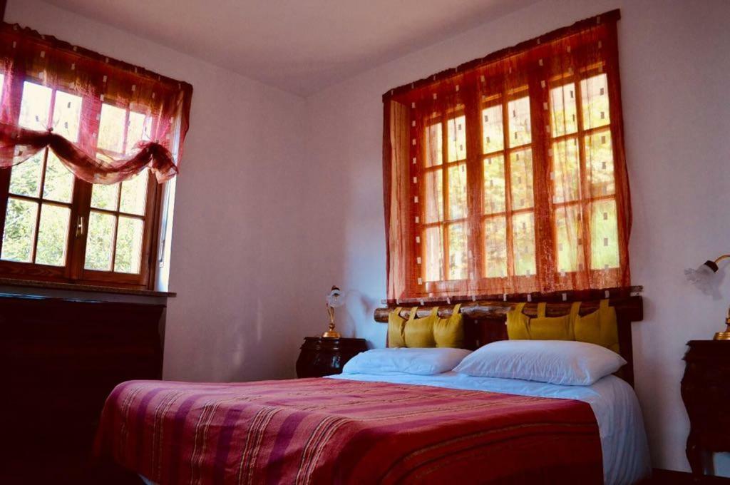 Gold Cave Casa Vacanze Relax Nel Bosco Appartamenti Pessinetto Bagian luar foto